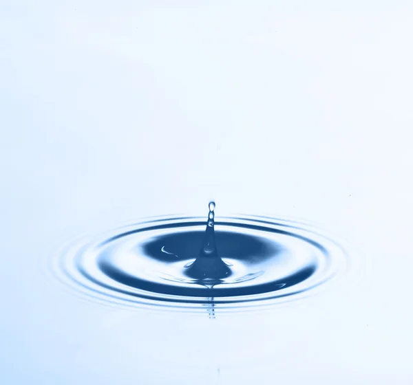Vatten cirklar — Stockfoto