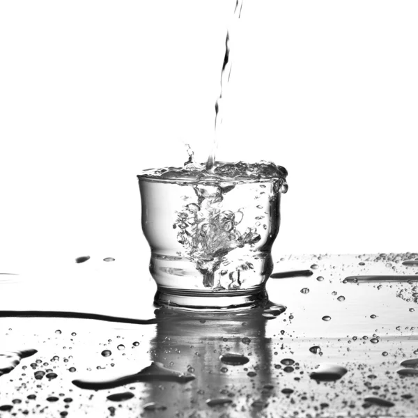 Su dökme — Stok fotoğraf