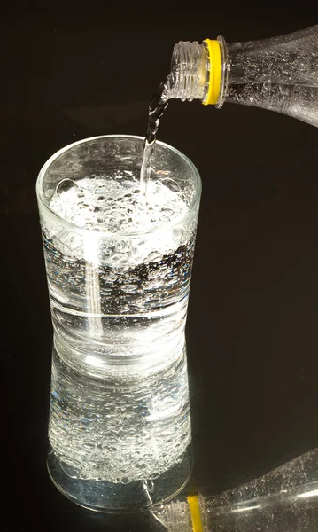 Agua con gas —  Fotos de Stock