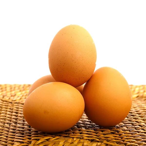 Ägg på wicker — Stockfoto
