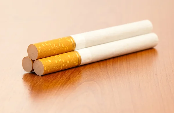 Cigaretta a táblázat — Stock Fotó