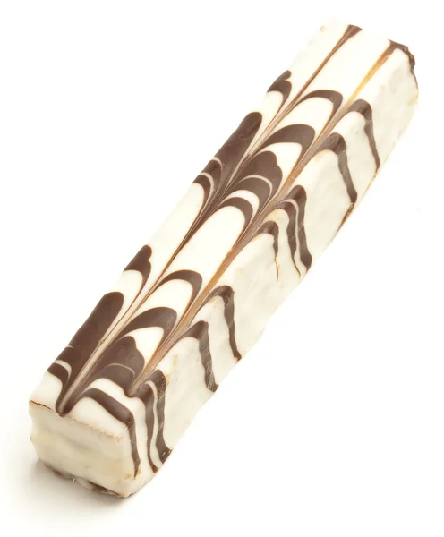 흰색 배경에 고립의 초콜릿 간식 화이트 개 — 스톡 사진