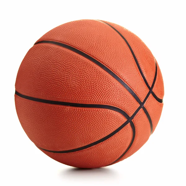Basketballball auf weißem Hintergrund lizenzfreie Stockfotos
