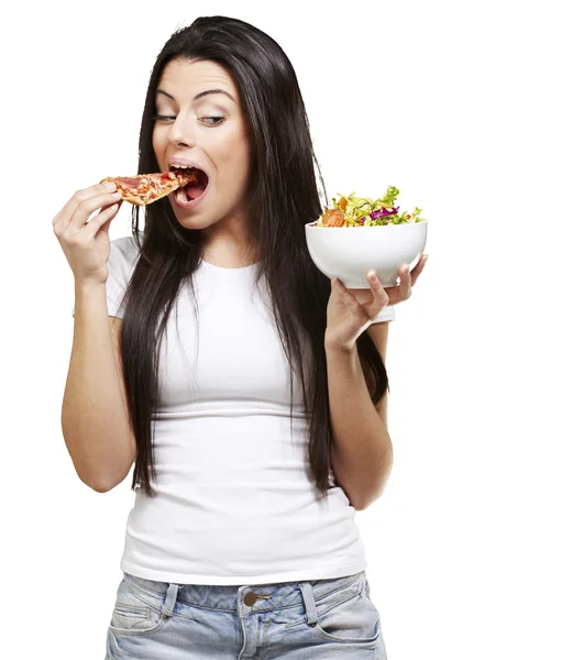 Mulher comendo pizza — Fotografia de Stock