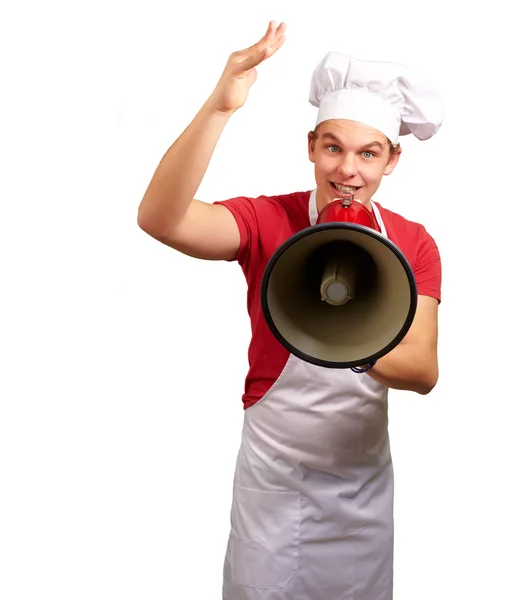 Ritratto di uomo cuoco felice che grida usando il megafono su b bianco — Foto Stock