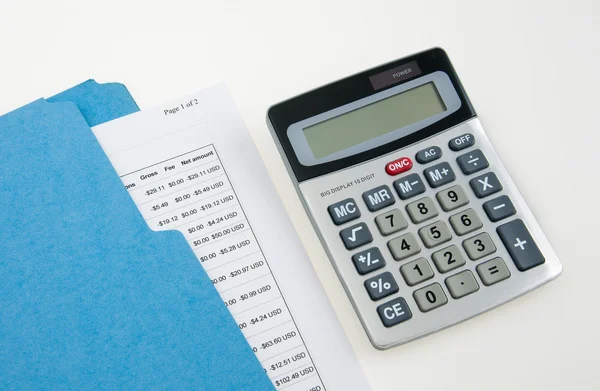 Kolorowy folder i kalkulator — Zdjęcie stockowe