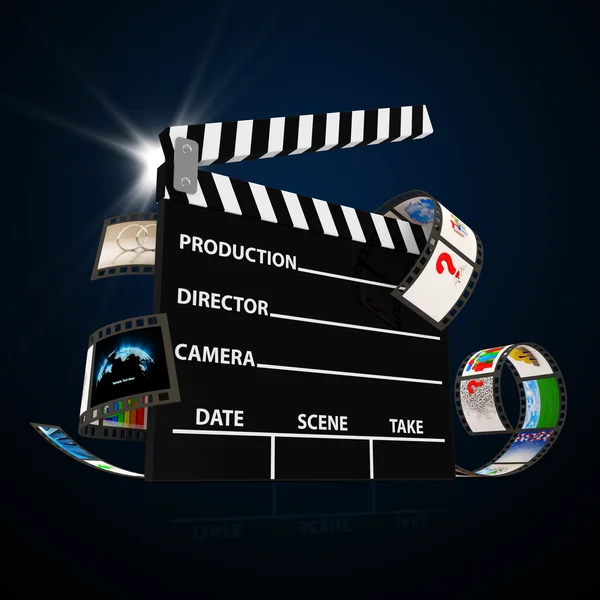 Cinema Clap com tira de filme isolado em fundo preto — Fotografia de Stock