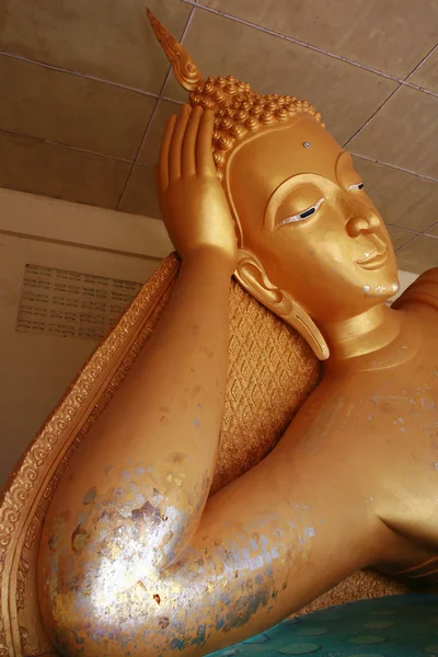 Buda Reclinado Dourado — Fotografia de Stock