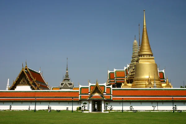 Золотая пагода — стоковое фото