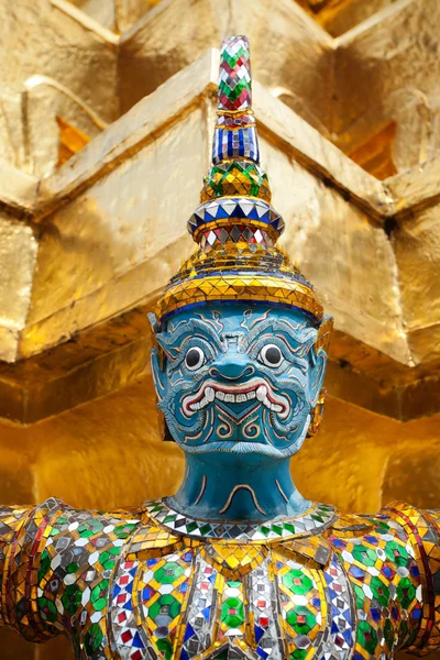 Reuzenboeddha in grand palace — Stockfoto