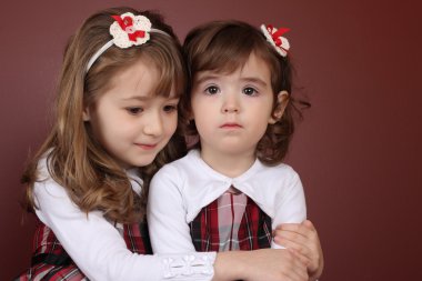 iki kız kardeş