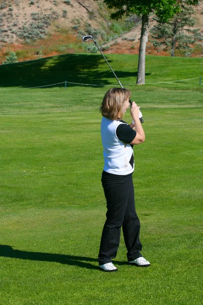 Žena golfista — Stock fotografie