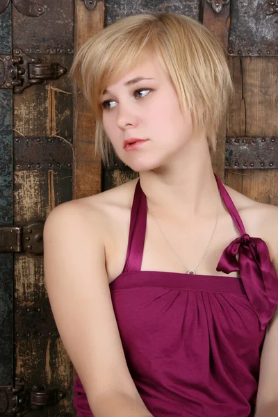 Vážná blondýna — Stock fotografie