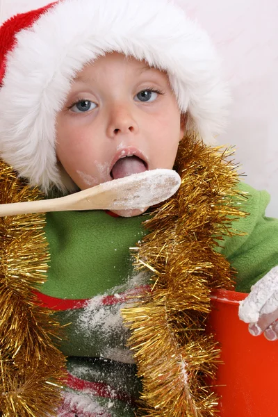 クリスマスのクッキーを焼く — ストック写真