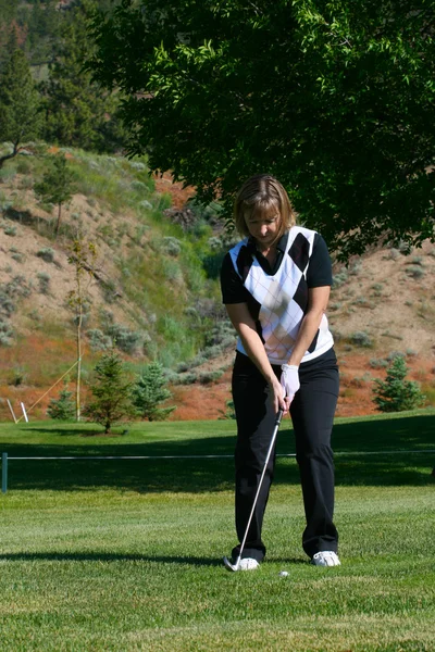 Golfista feminina — Fotografia de Stock