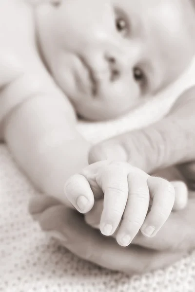 Main de bébé — Photo