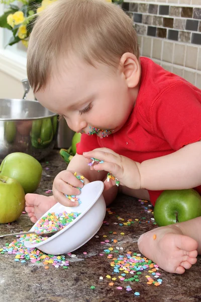 Cocina bebé —  Fotos de Stock