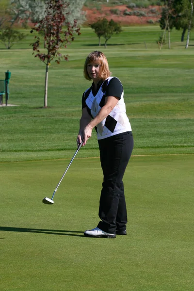 Golfista femenina — Foto de Stock