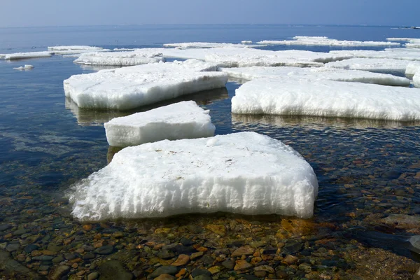 氷を溶かす — ストック写真
