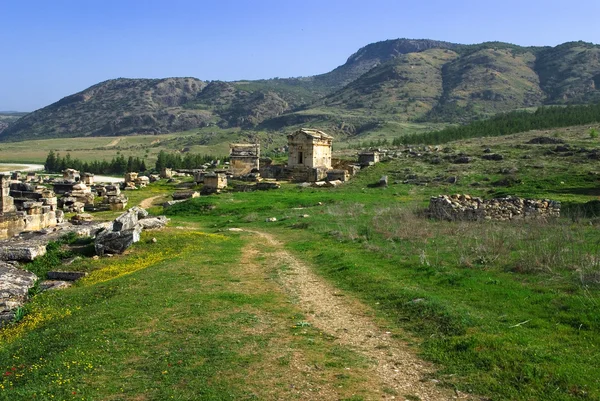 Ruiny starożytnego miasta Hierapolis wiosenny czas, Turcja — Zdjęcie stockowe