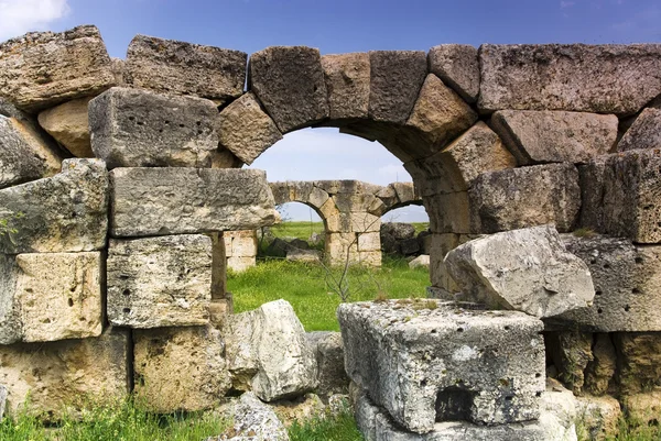 Ruiny Laodycei miastem Imperium Rzymskiego w współczesnych, pamukkale, Turcja denizli. — Zdjęcie stockowe