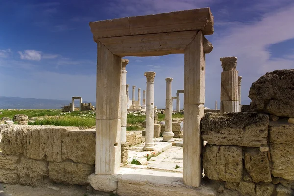 Die Ruinen von laodicea, einer Stadt des römischen Reiches in der Neuzeit, Türkei, Pamukkale, Denizli. — Stockfoto