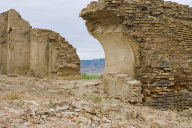 yıkık tarihi cami içindeki turkmenistan ashgabad anau-depe