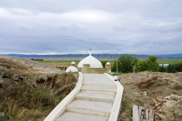 Το ερειπωμένο ιστορικό Τζαμί στο Τουρκμενιστάν ashgabad anau-αντι — Φωτογραφία Αρχείου