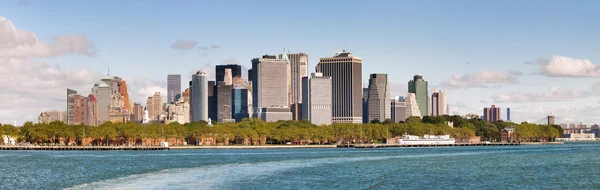 Vista panorâmica do horizonte inferior de Manhattan — Fotografia de Stock