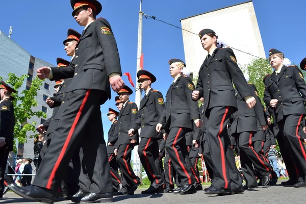 Victory Day. Festive demonstration.Cadets march. — Stock Photo, Image