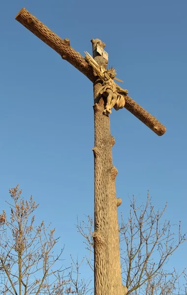 Cruz e crucificação de Isusa em uma igreja de Bozhego do Corpo em Nesviz — Fotografia de Stock