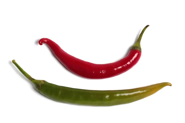 Vörös és zöld csípős chili paprika — Stock Fotó