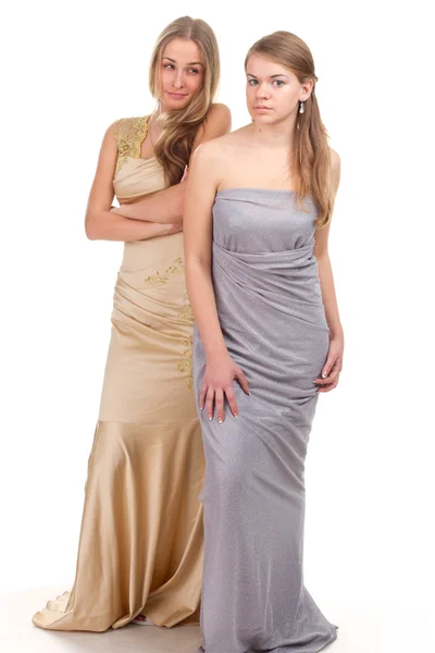 Hall amigos invejosos - duas meninas em vestidos — Fotografia de Stock