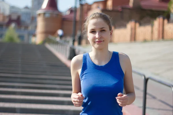 Young woman running and training — Stock Photo, Image