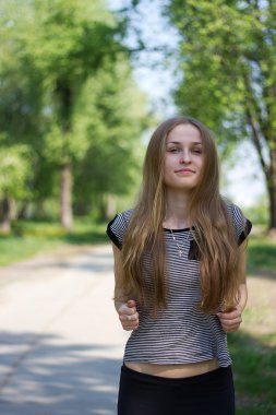 çekici bir kadın çalışan