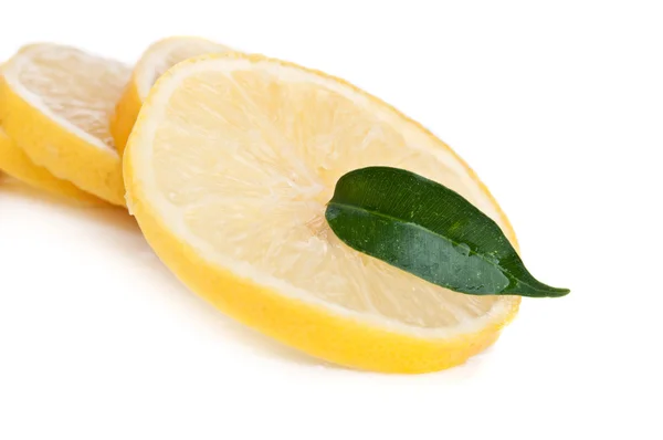Frische gelbe Zitrone — Stockfoto
