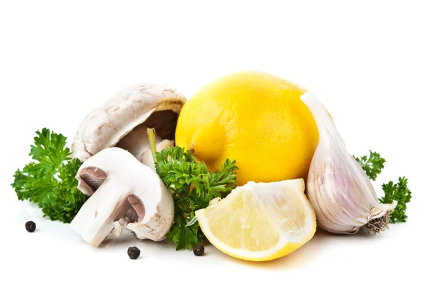 Zitrone und Pilze — Stockfoto