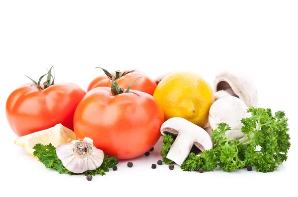 Samenstelling met groenten en kruiden — Stockfoto