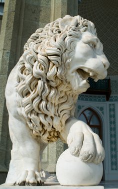 Lion sculpture clipart