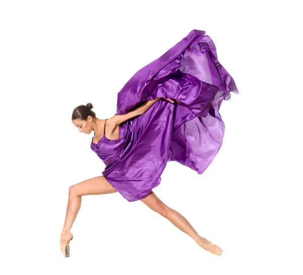 Bailarina de ballet en el vestido de vuelo —  Fotos de Stock