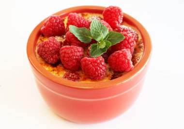 Fransız Creme brulee tatlısı