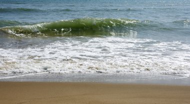 Akdeniz Beach dalga