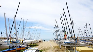 Teknelerden Sitges'ın sahil rest çekti