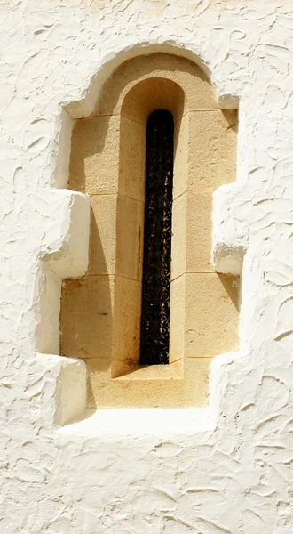 Okna pałacu mar i cel w sitges — Zdjęcie stockowe