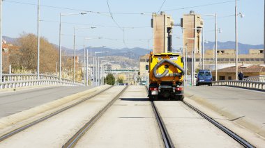 tramvay yolları temizlik kamyonu