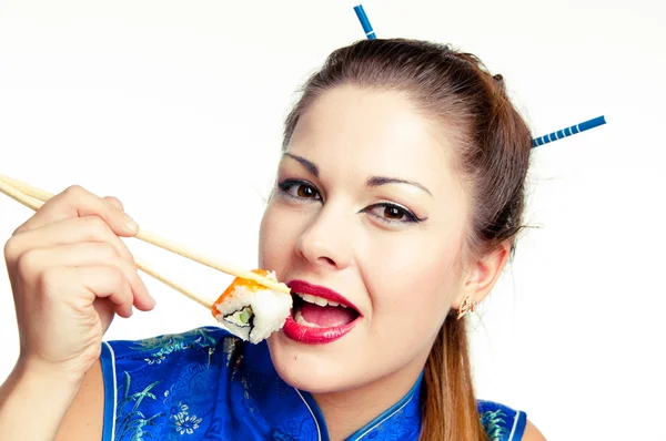 스시를 먹는 여자 스톡 사진