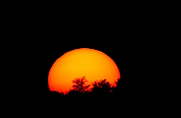 空の背景に太陽 — ストック写真