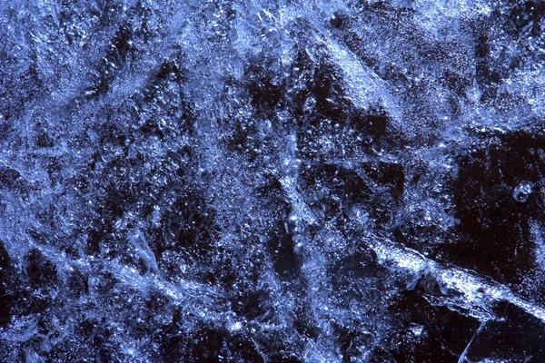 Lód na czarnym tle — Zdjęcie stockowe