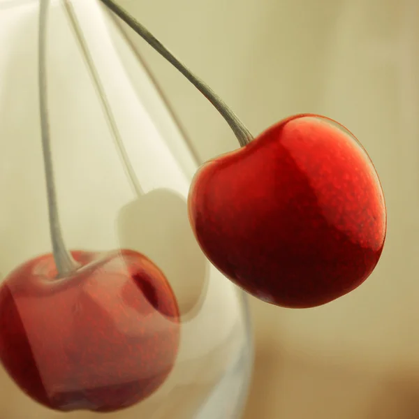 Красная вишня — стоковое фото