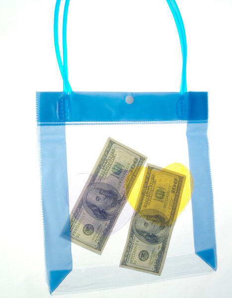 100 долларов
